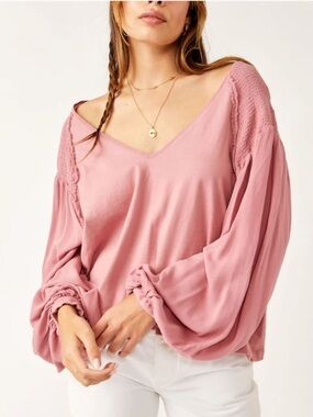 FREE PEOPLE Kathy Tee in Blush 100% cotton size XS